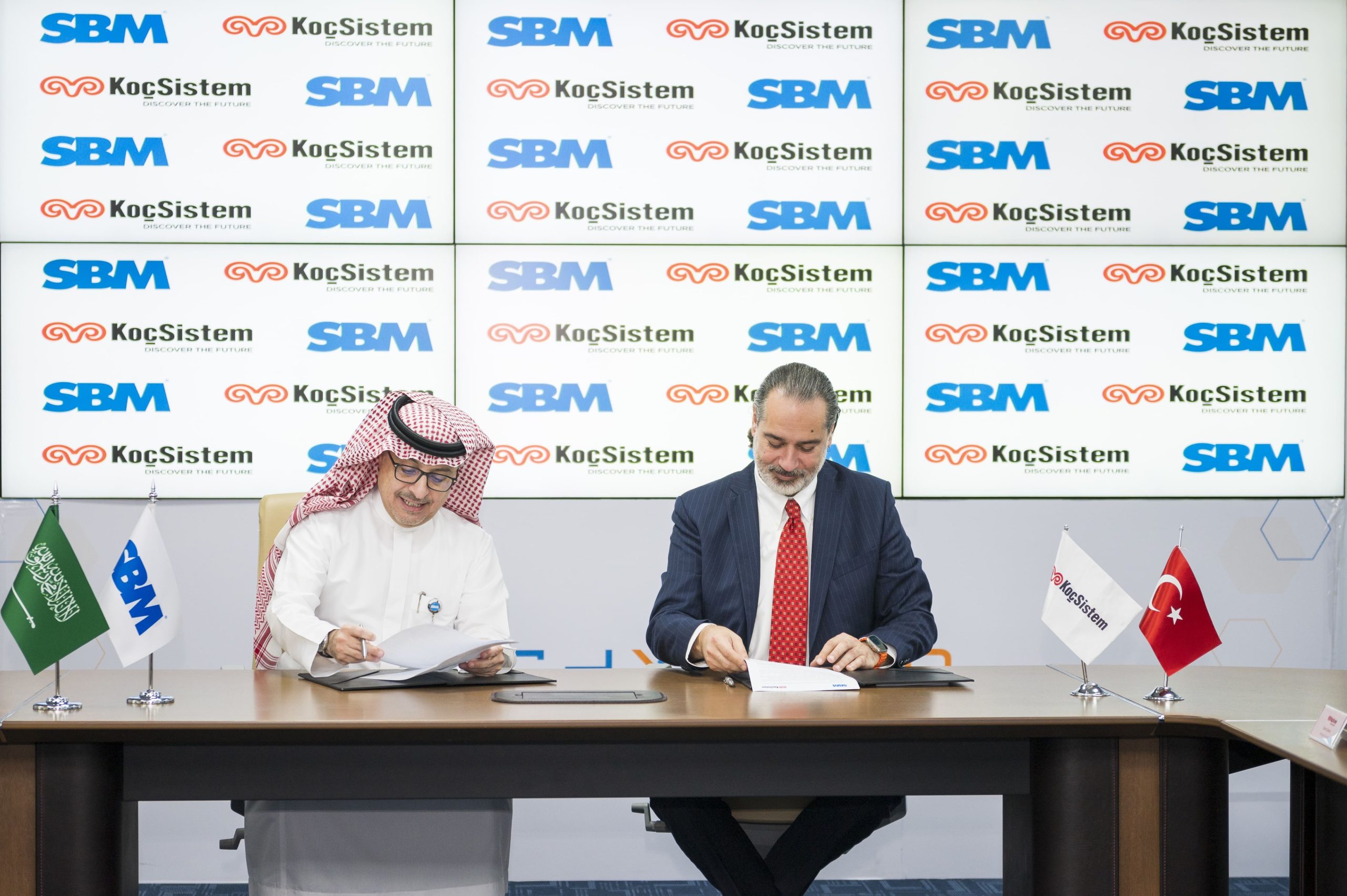 KoçSistem و SBM تعلنان عن شراكة إستراتيجية